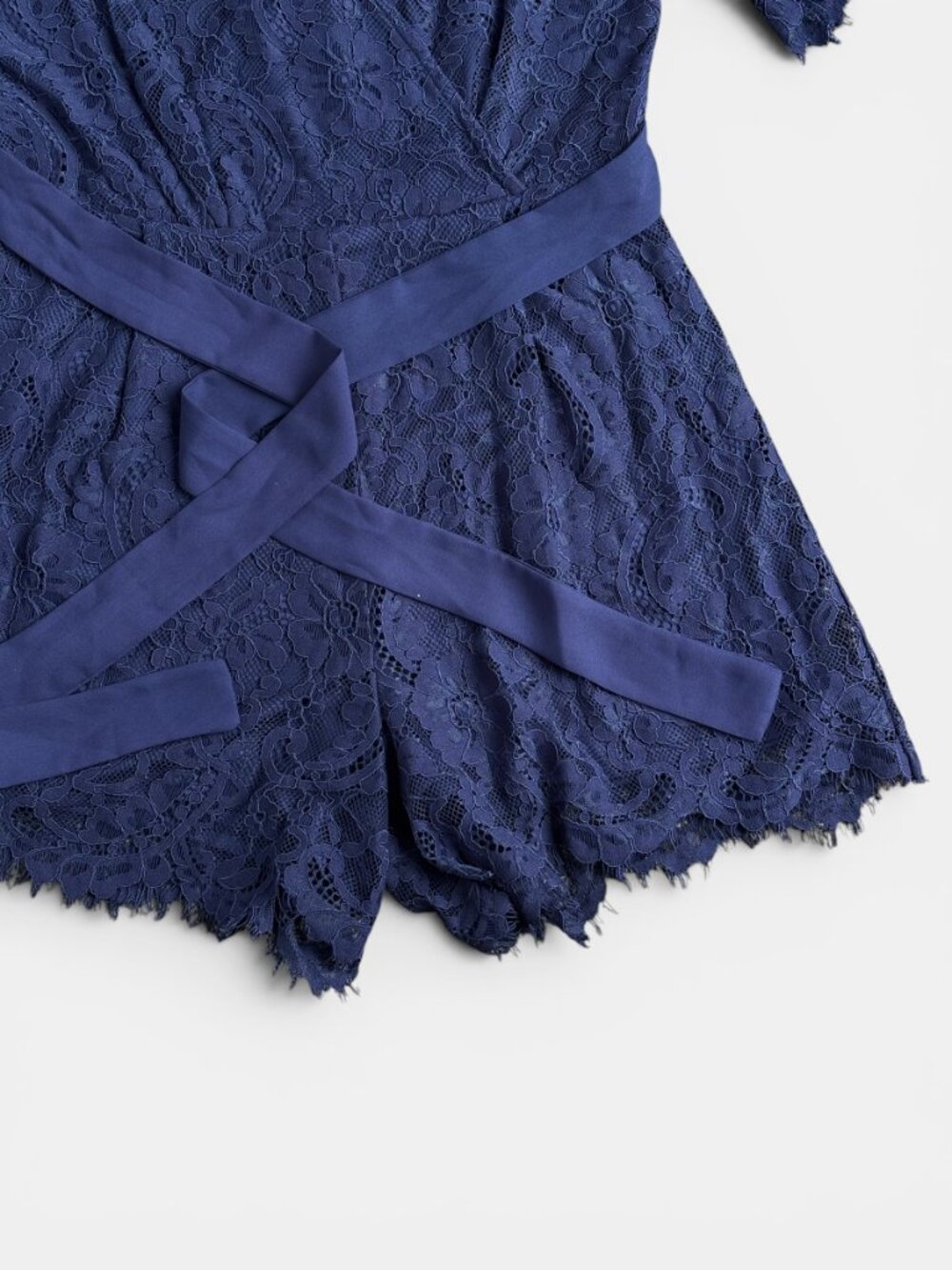 Blue Rain Navy Blue Lace Romper Wrap Front Tie Waist Flutter Sleeve Size Small - Picture 7 of 16